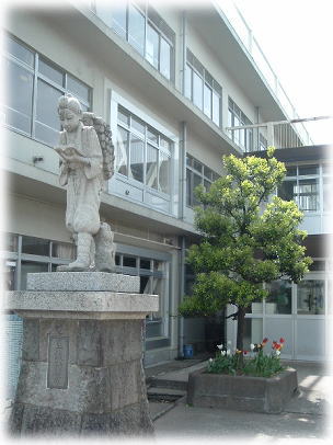 �����Y����